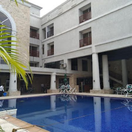Room In Lodge - Full Moon Hotel Owerri Eksteriør bilde